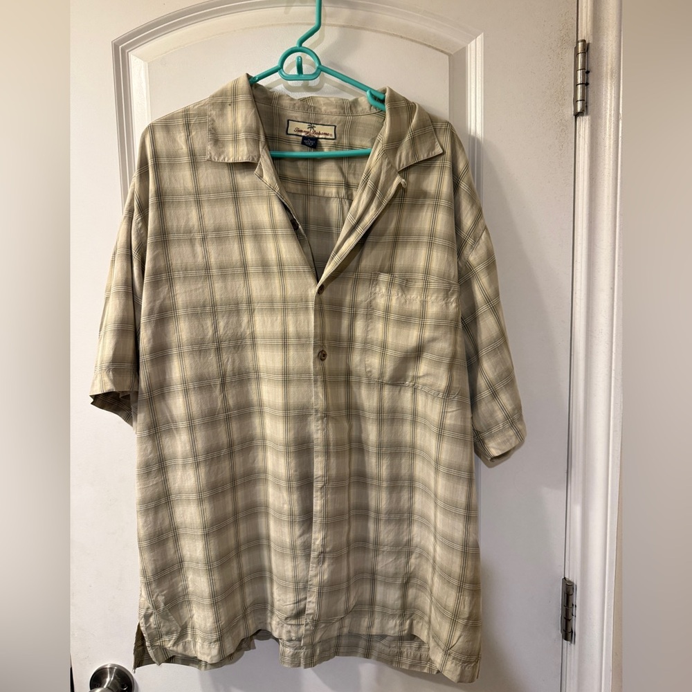 Tommy Bahama Beige Plaid Silk Shirt Men’s size L